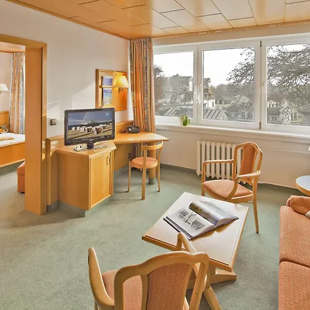 Wald Und ホテル 3*